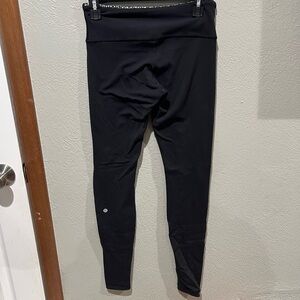 lululemon athletica Black and Purple Leggings Reversible Size 6 EUC Full Legnth